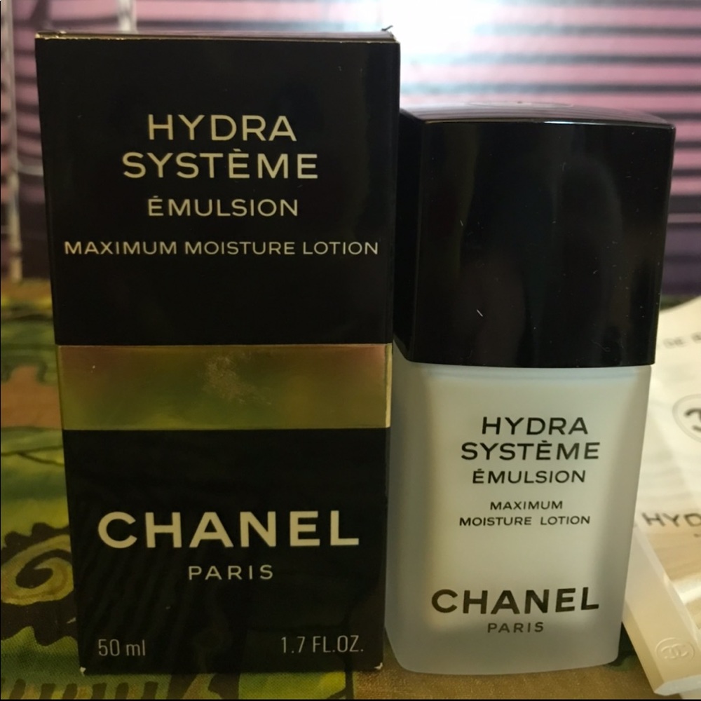 new authentic Chanel Maximum Moisture Lotion